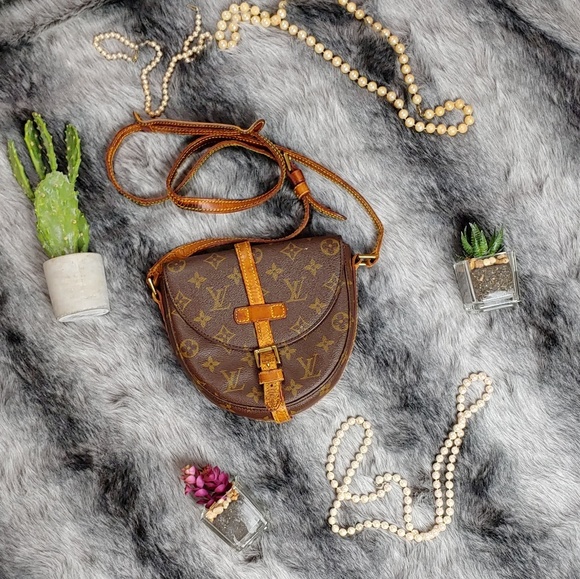 Louis Vuitton Handbags - Vintage Louis Vuitton Mini Chantilly Crossbody